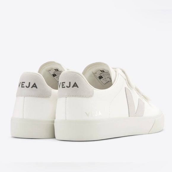 NEW IN BOX Veja Recife sneakers - Picture 3 of 3